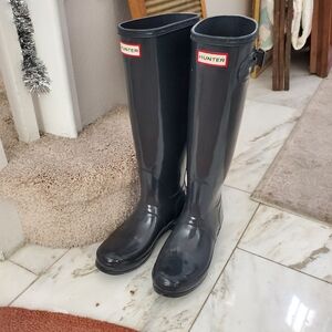 Dark Green Hunter Tall Boots US 8